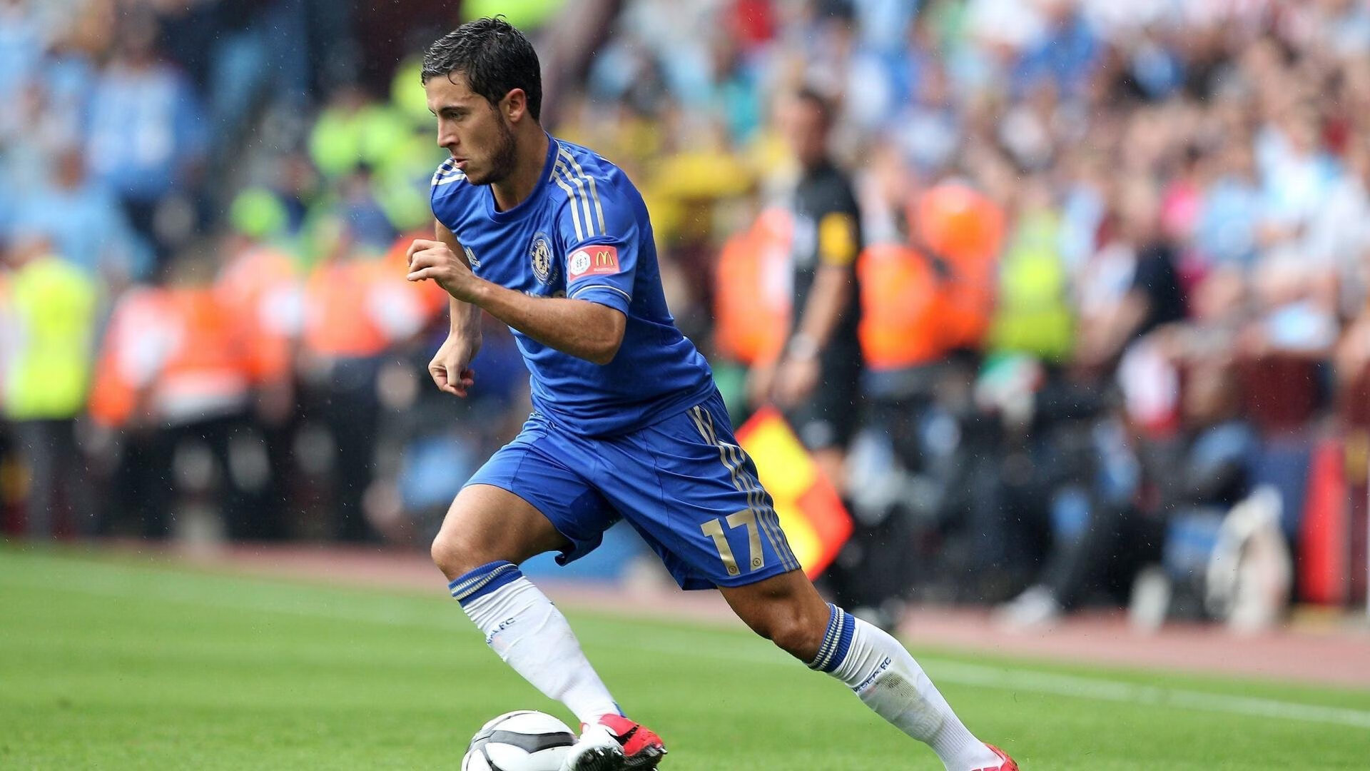 爱游戏电脑版官网-三人协作拉动全队推进节奏，三人配合